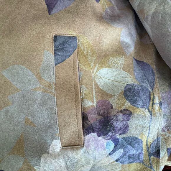 Chico’s Floral Faux Suede Cream Purple Pockets SZ 12 NWOT - Picture 13 of 15